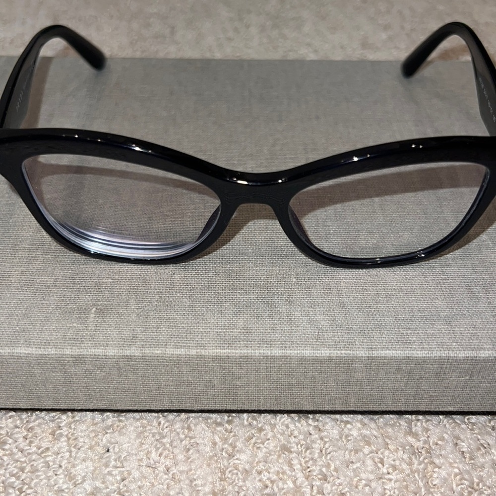 Black Prada prescription glasses can have your own prescriptions put in